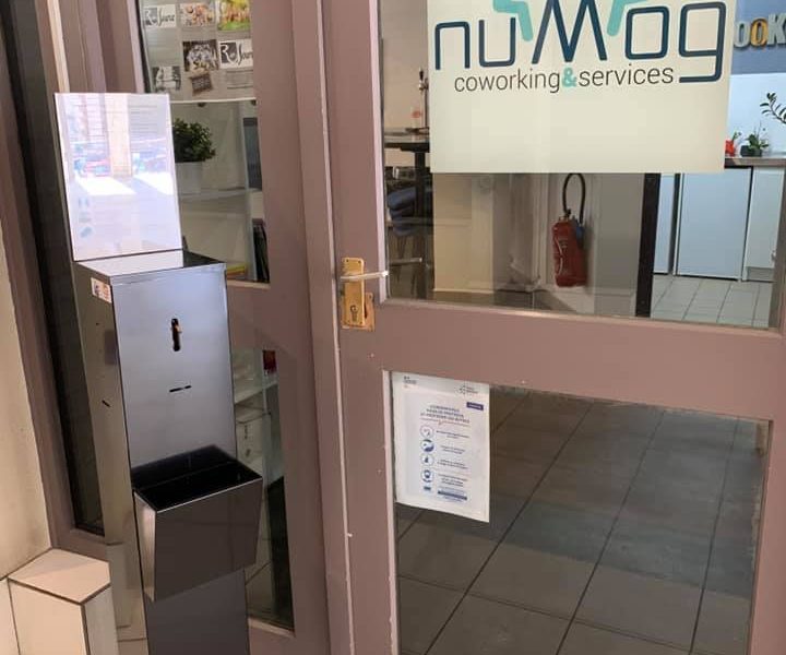 Distributeur de gel hydroalcoolique chez nuMog coworkiing auxerre